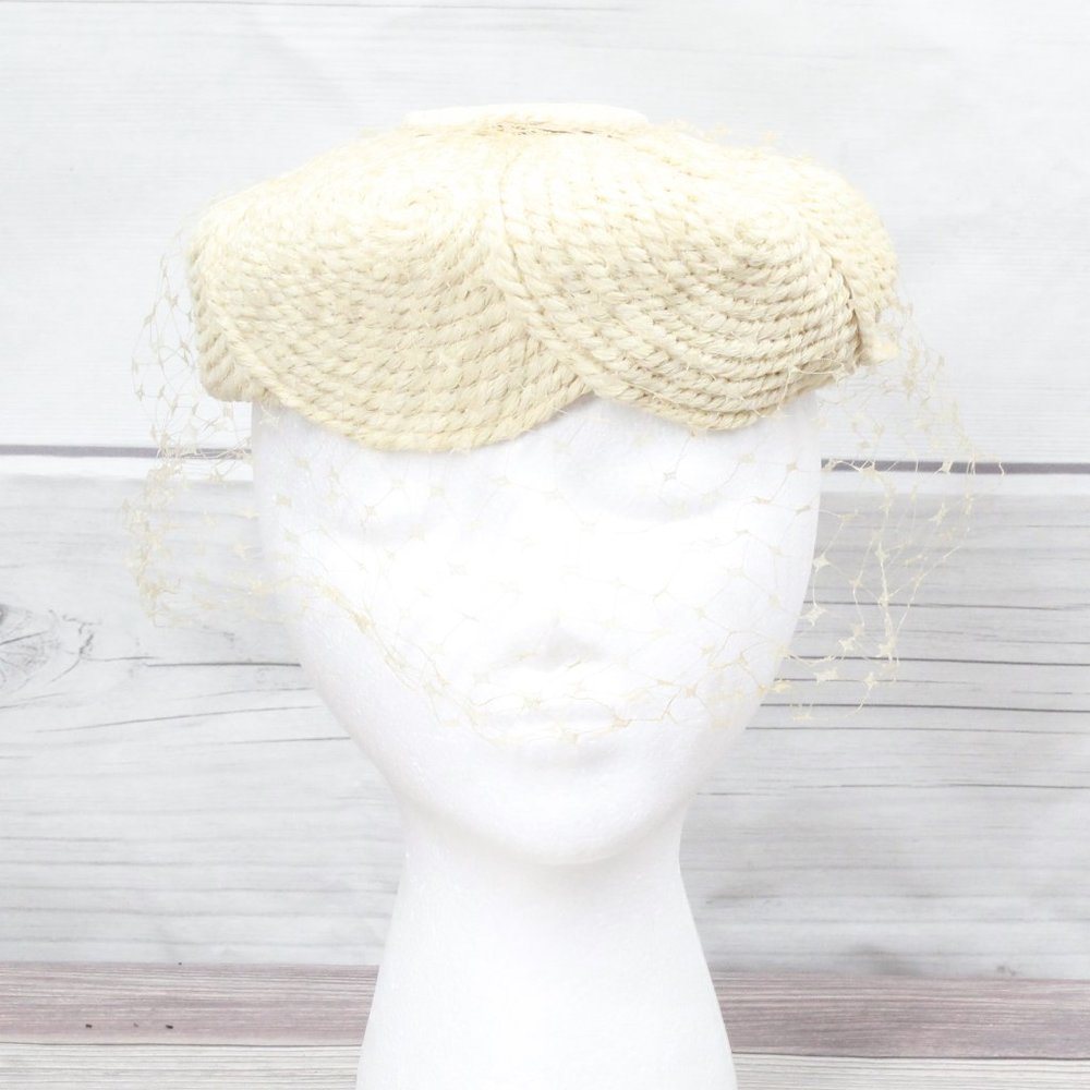 *Vintage! Everitt Womens Cream Spun Woven Crochet Hat - Picture 1 of 11
